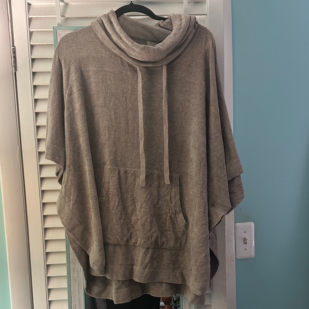 Barefoot Dreams CCul Weekend Poncho